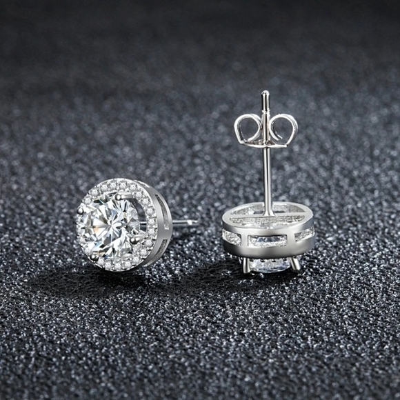 Certified Stunning Moissanite Stud Earrings - Picture 5 of 5